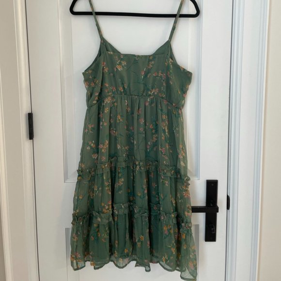 Green Floral Fairy Dress - Picture 2 of 6